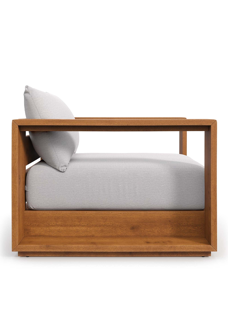 Credenza Outdoor Wood Chair, natural