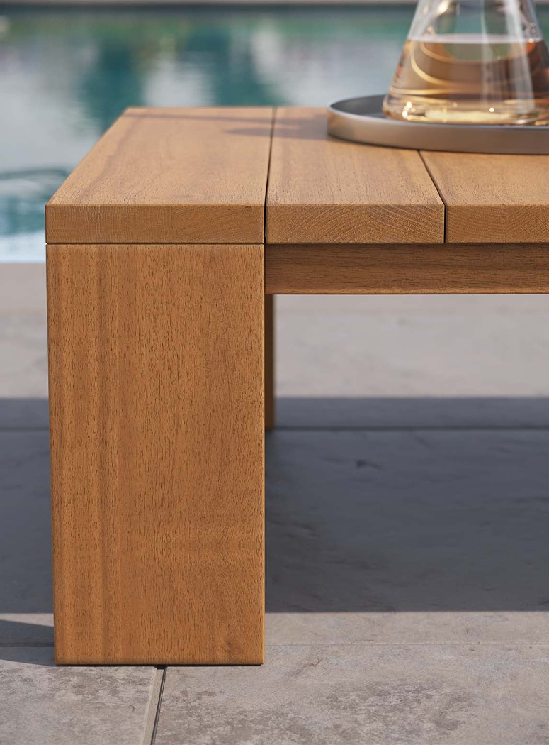 Credenza Outdoor Coffee Table, natural