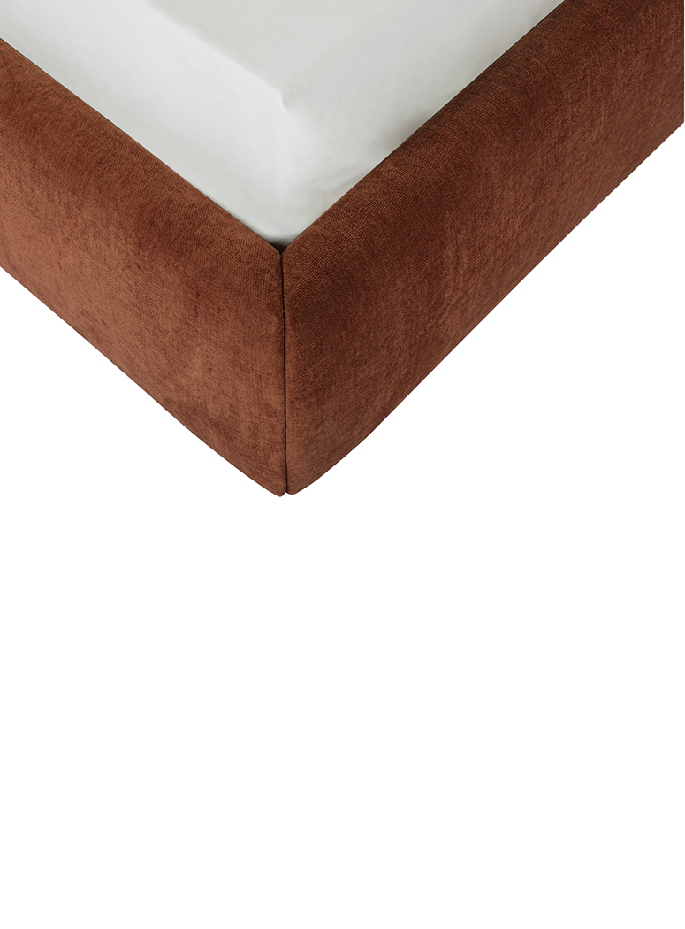 Ithariel King Bed,Chestnut