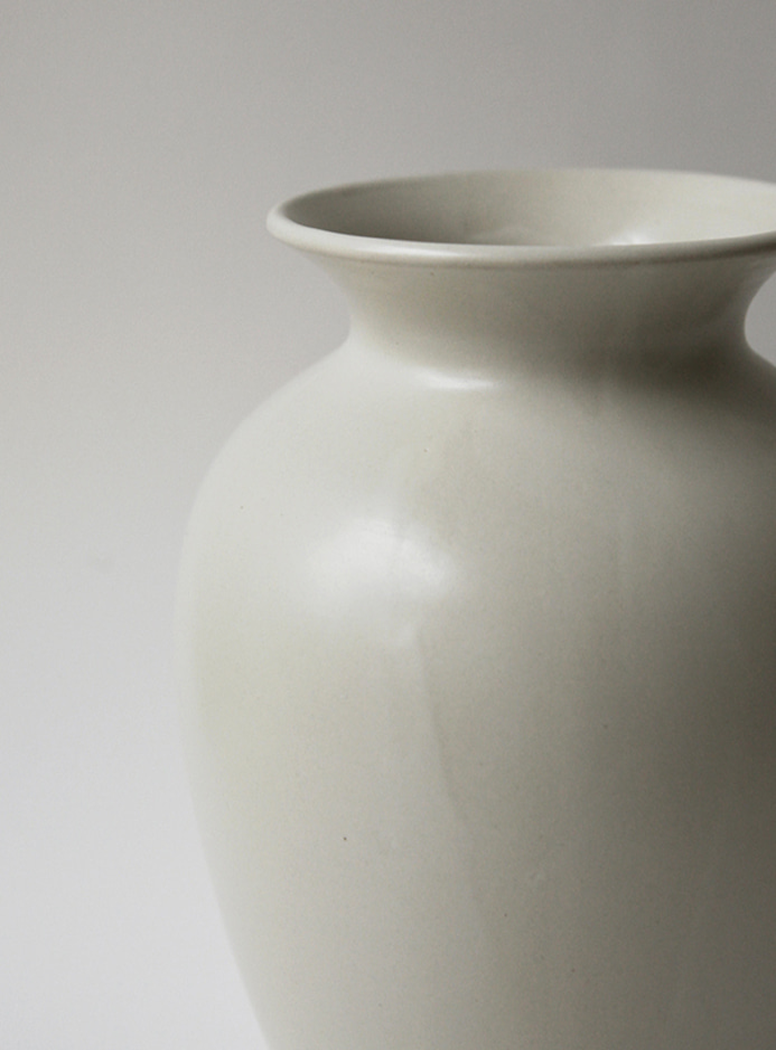 NR Ceramics Large Amphora Vase, fog