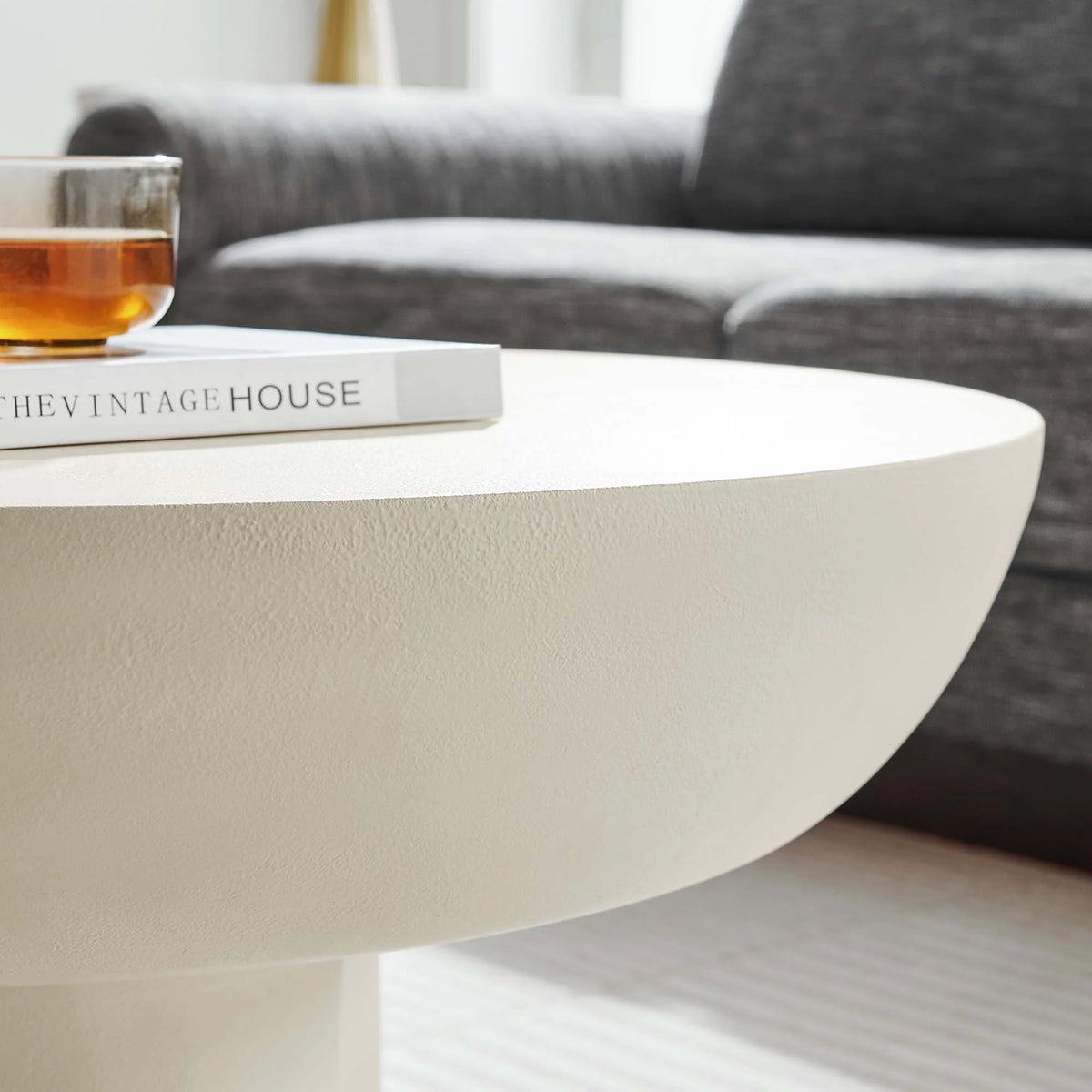 Caspa Round Coffee Table, white