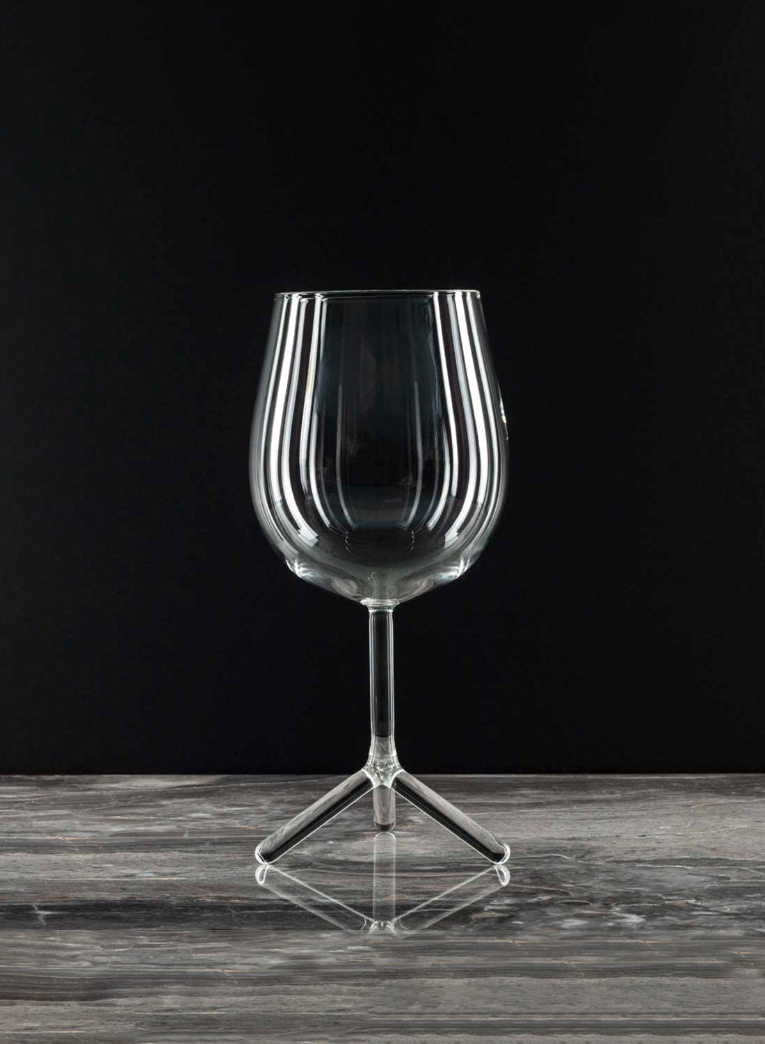 Maarten Baptist Tripod Red Wine Glass