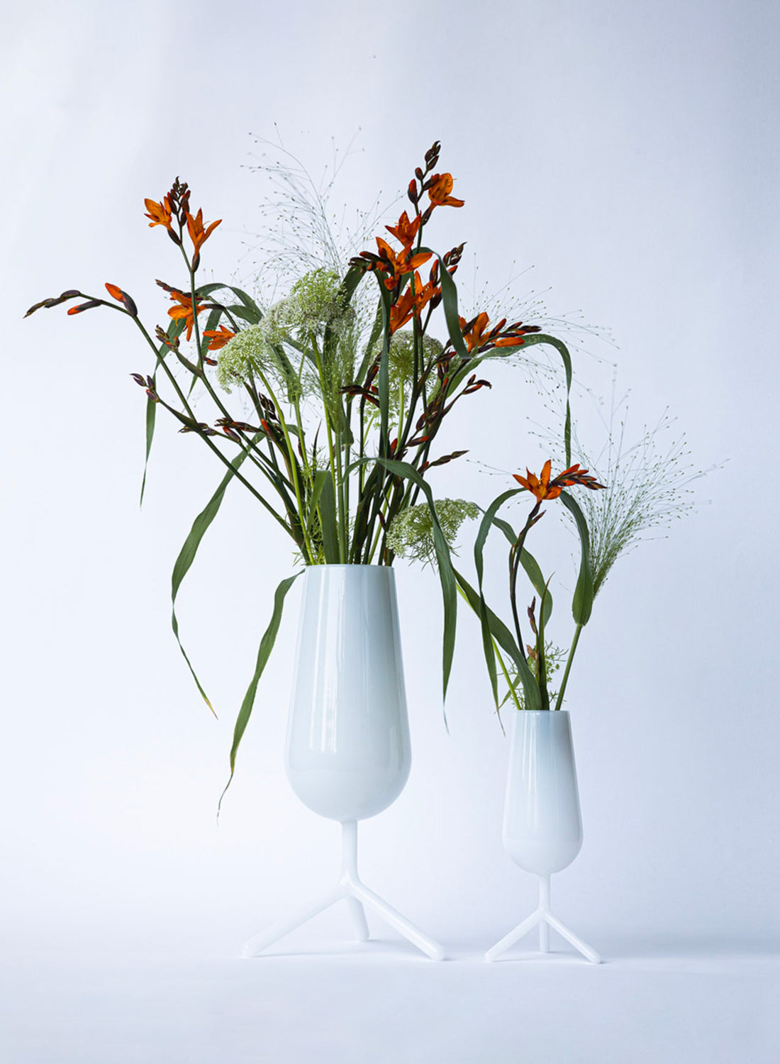 Maarten Baptist Tripod White Small Vase