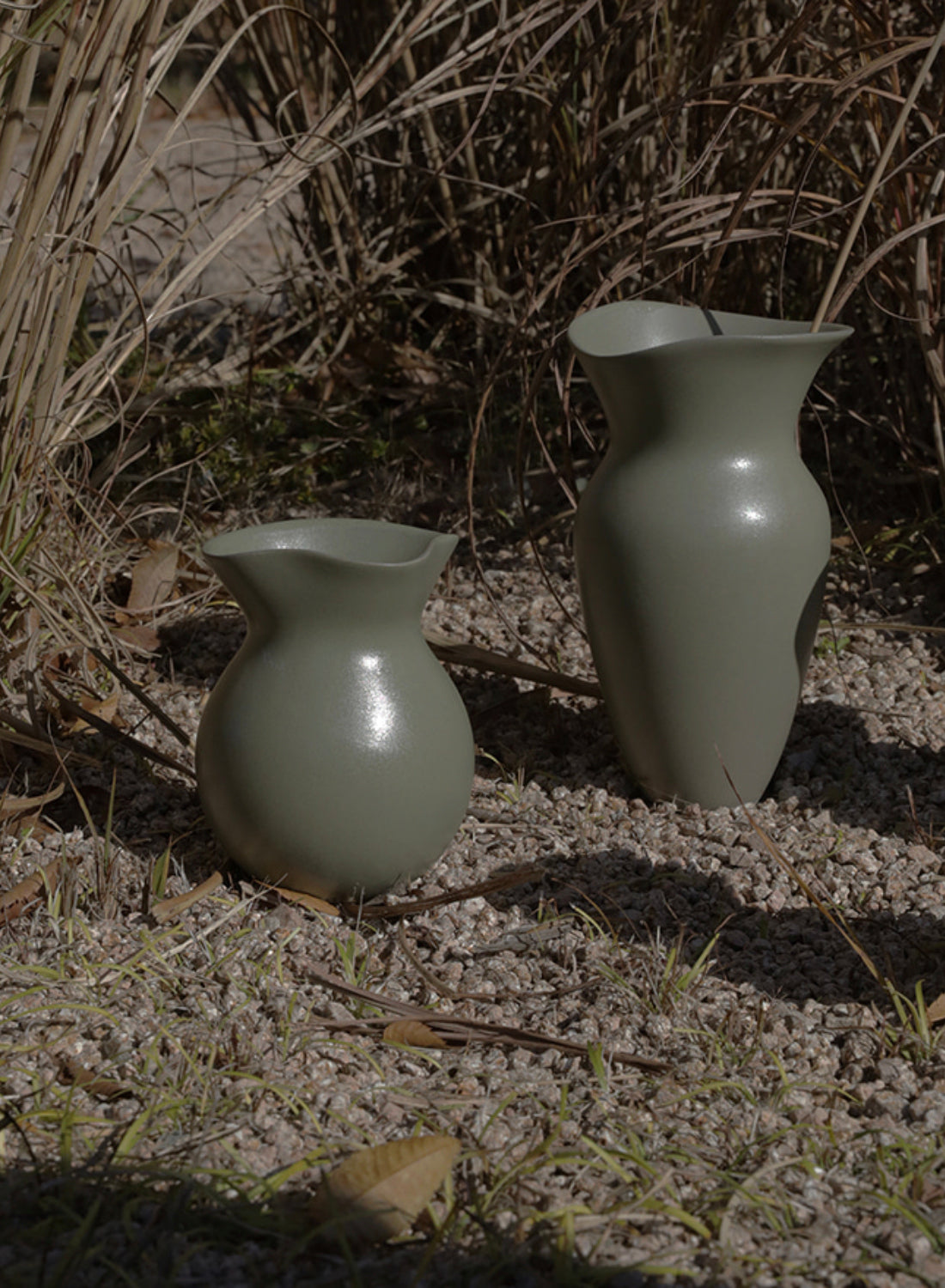 NR Ceramics Y Vase, forest green
