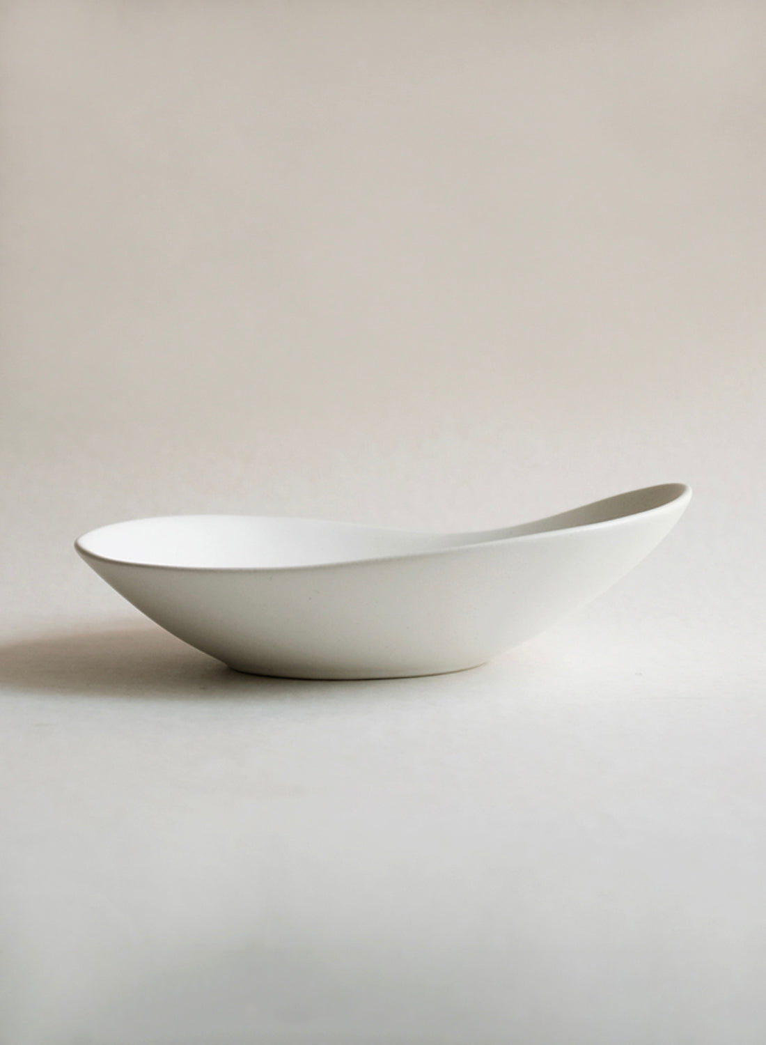 NR Ceramics Oval Bowl, stone white