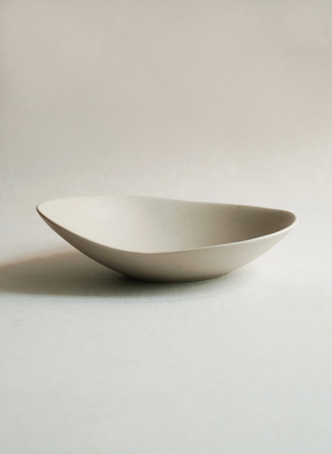 NR Ceramics Oval Bowl, soil beige