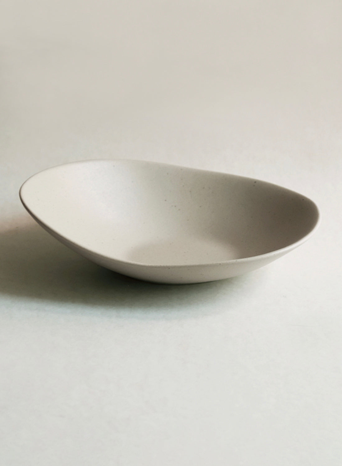 NR Ceramics Oval Bowl, soil beige