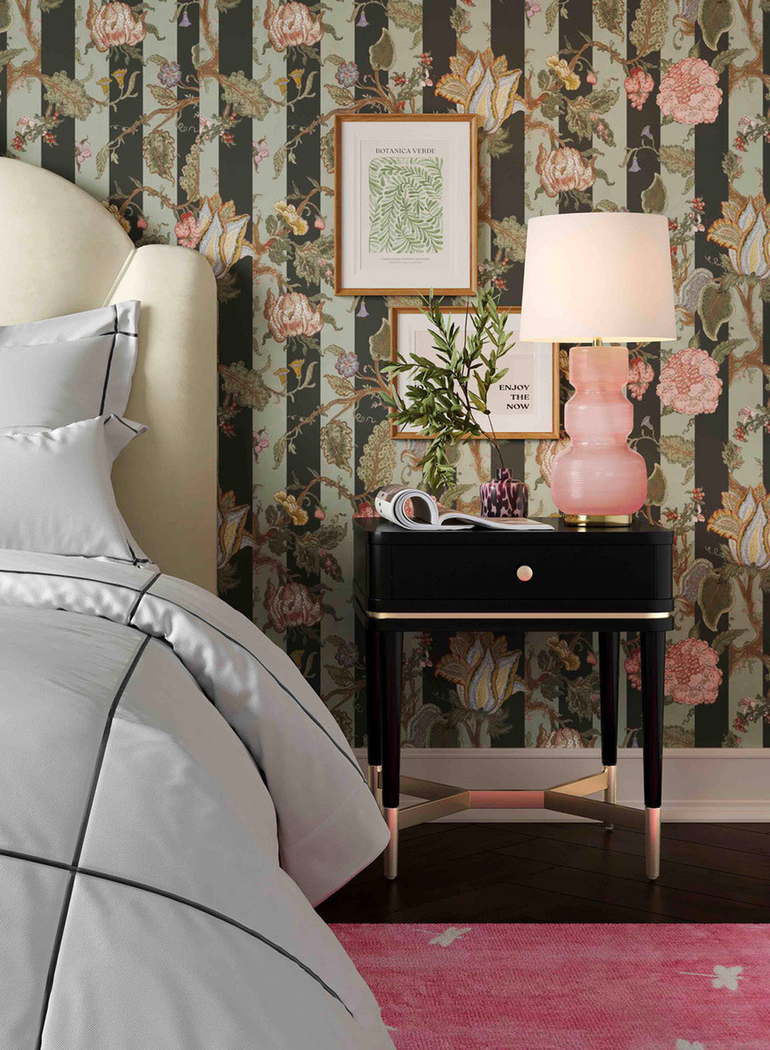 Julissa Nightstand, black