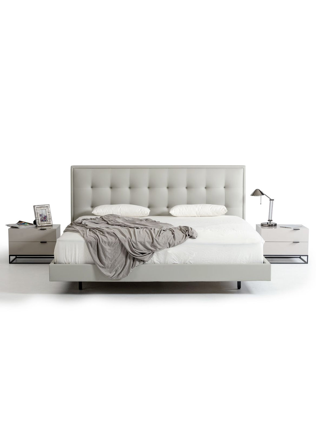 Silas Modern Bed