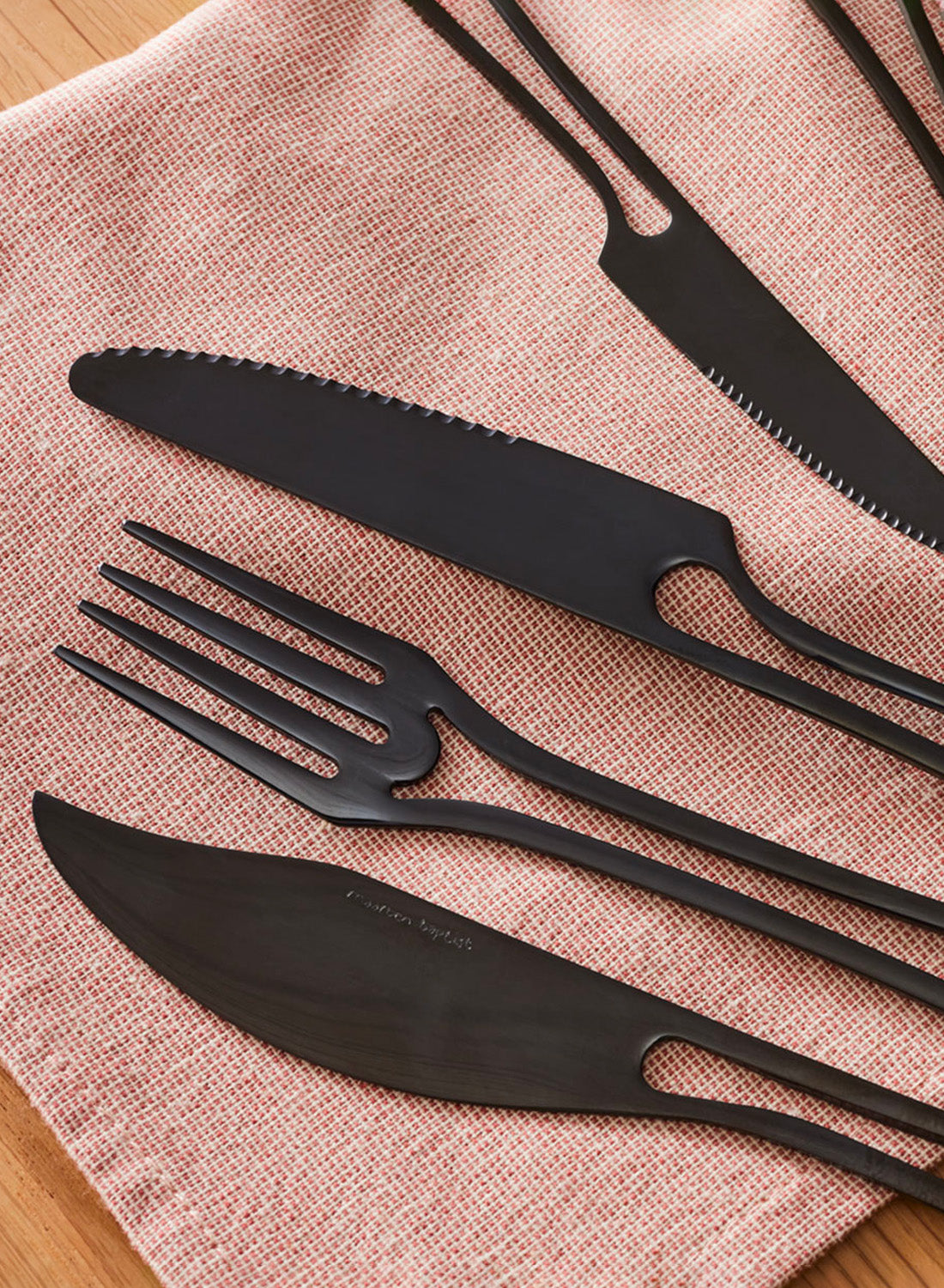 Maarten Baptist Outline Small Knife - Black