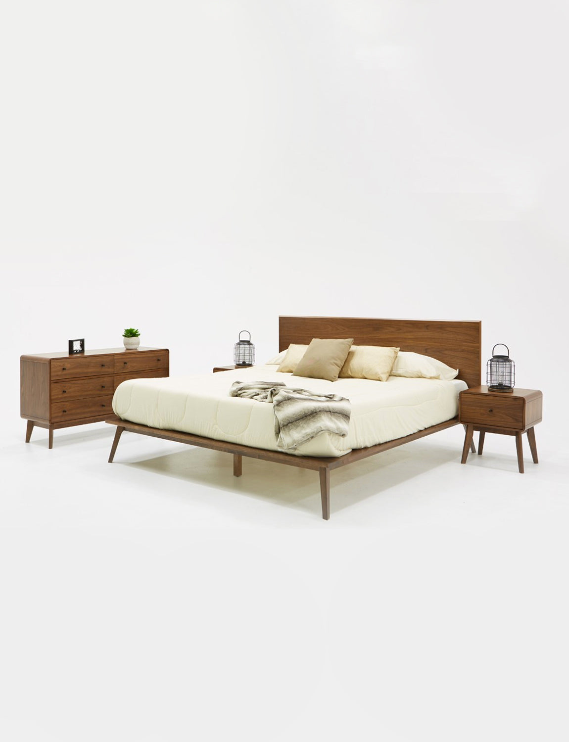 Carria Bed