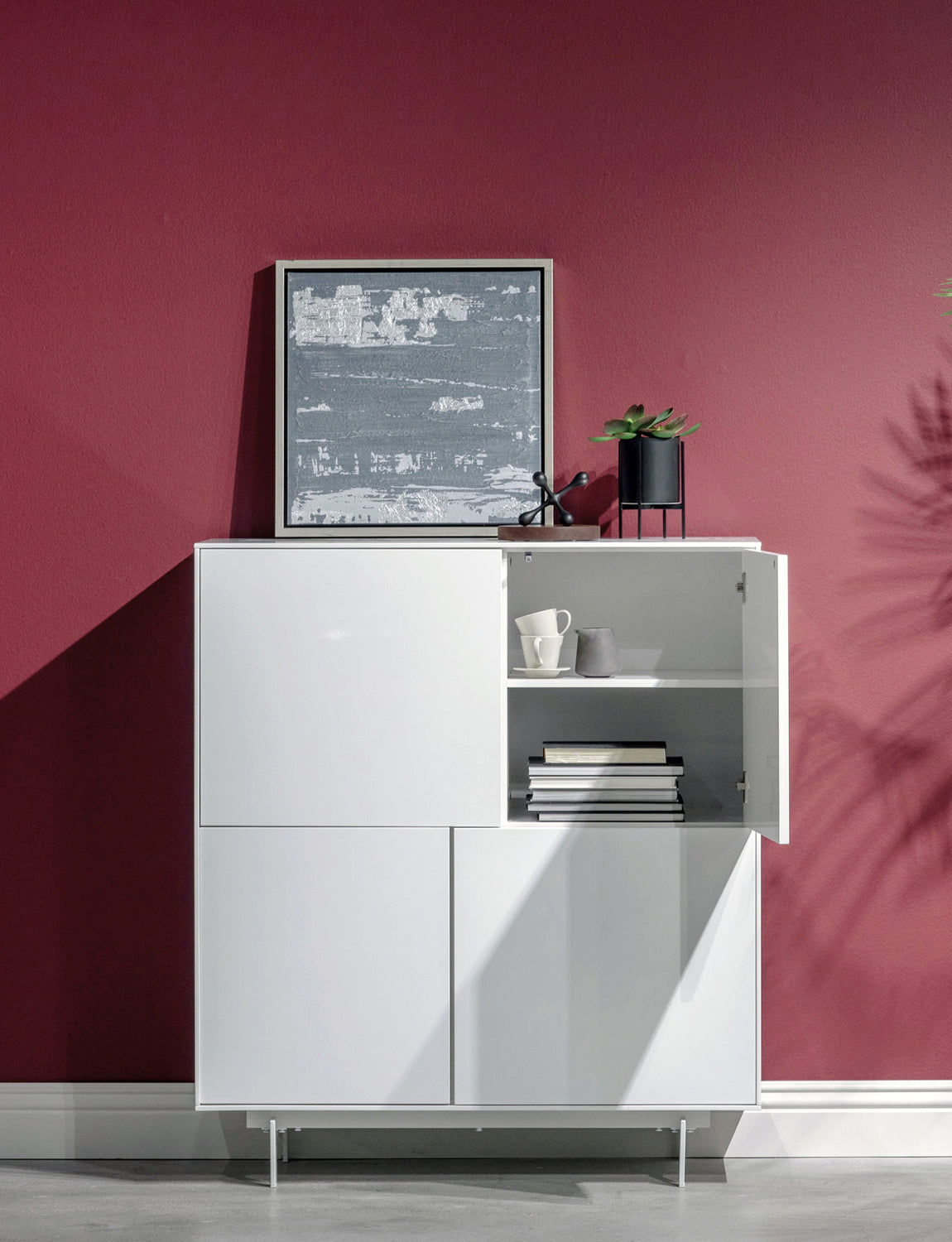 Tori Cabinet