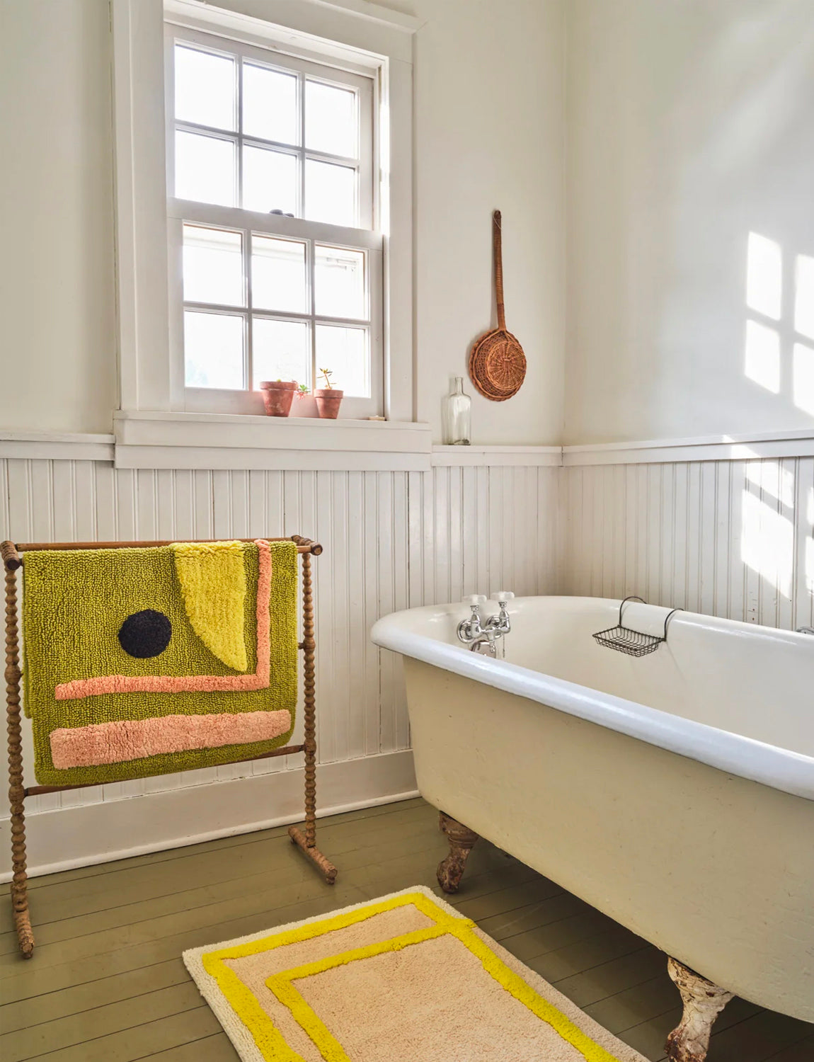 Cold Picnic Toucan Bathmat