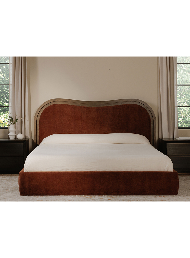 Ithariel Queen Bed,Chestnut