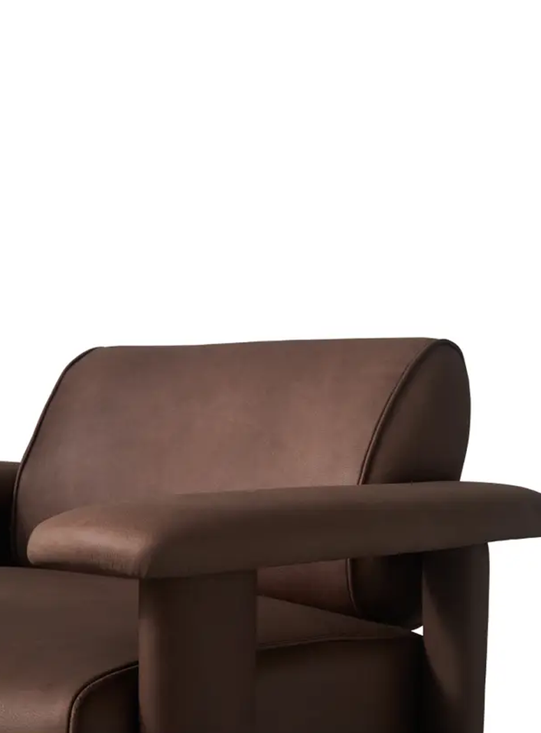 Draketh Lounge Chair,Dark Brown