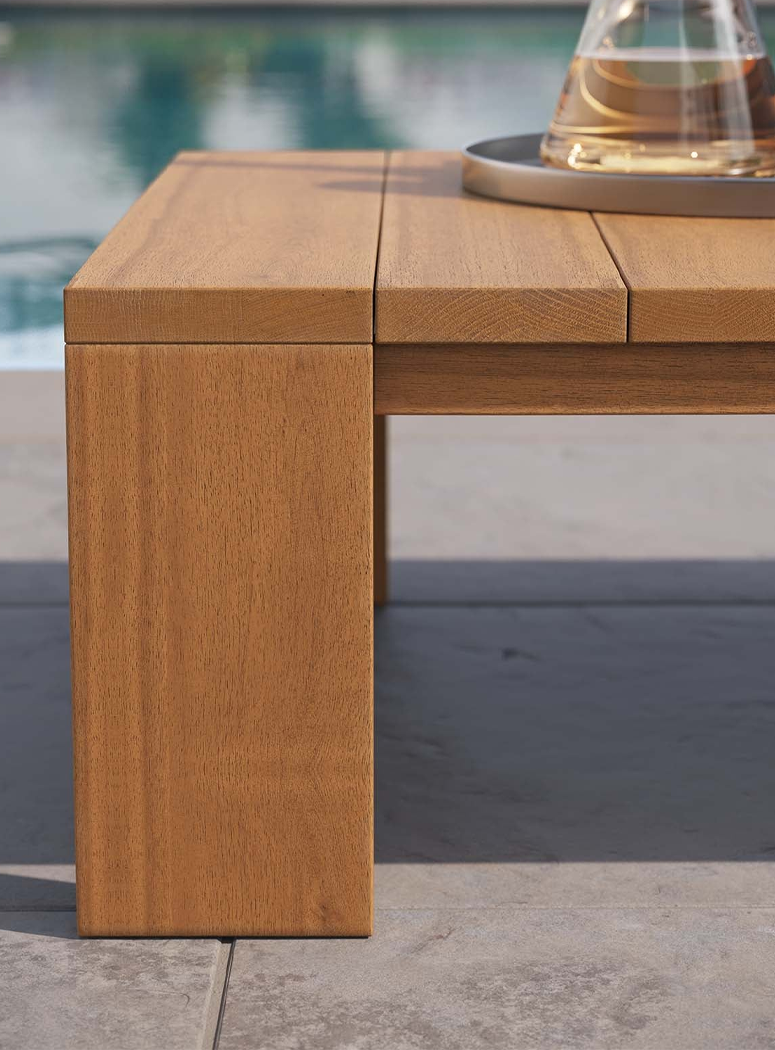 Credenza Outdoor Coffee Table