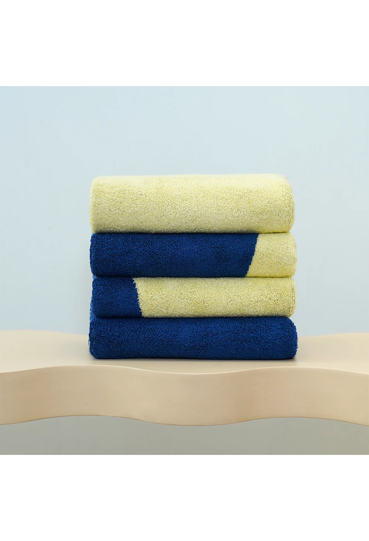 Keengenera Dawn Towel, Opening