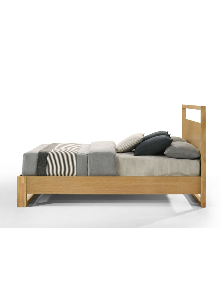 Moonbeam Queen Bed