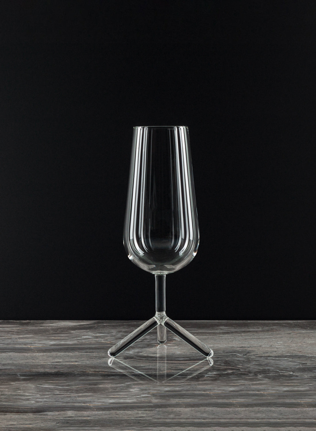 Maarten Baptist Tripod Champagne Glass