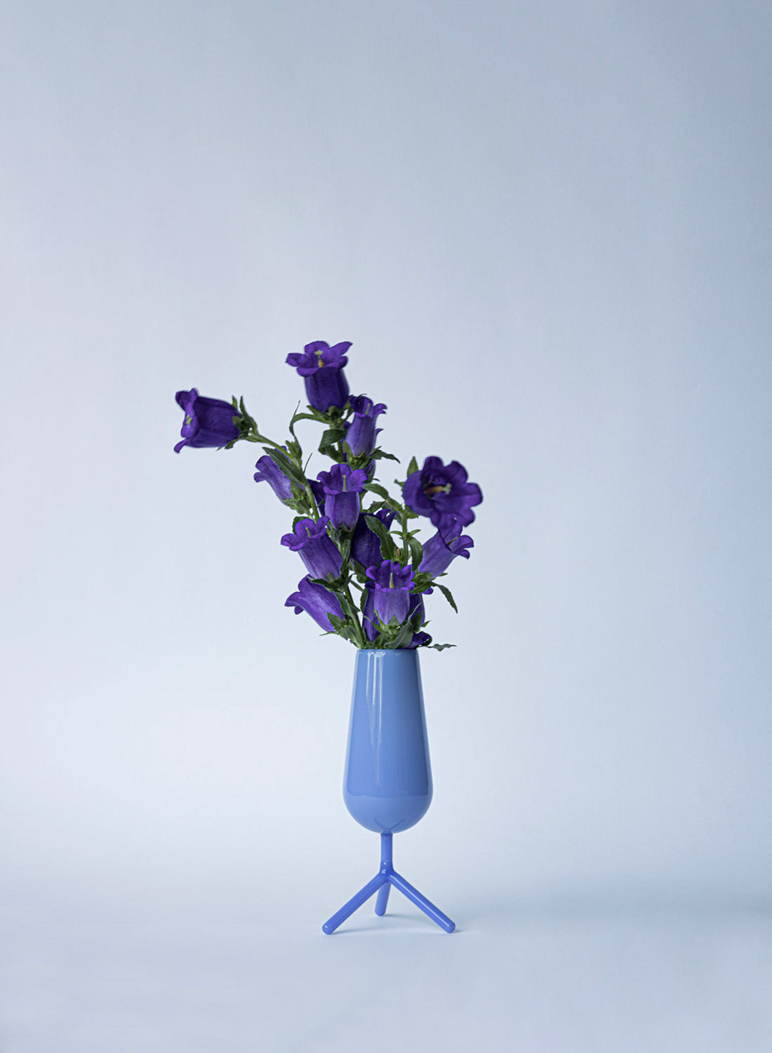 Maarten Baptist Tripod Lavender Bleu Small Vase