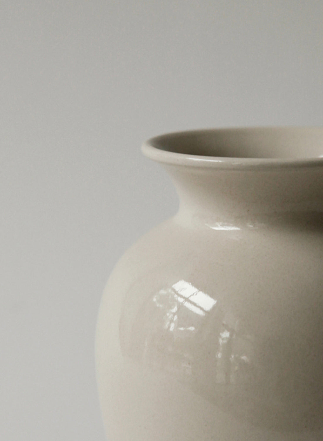NR Ceramics Small Amphora Vase, sand