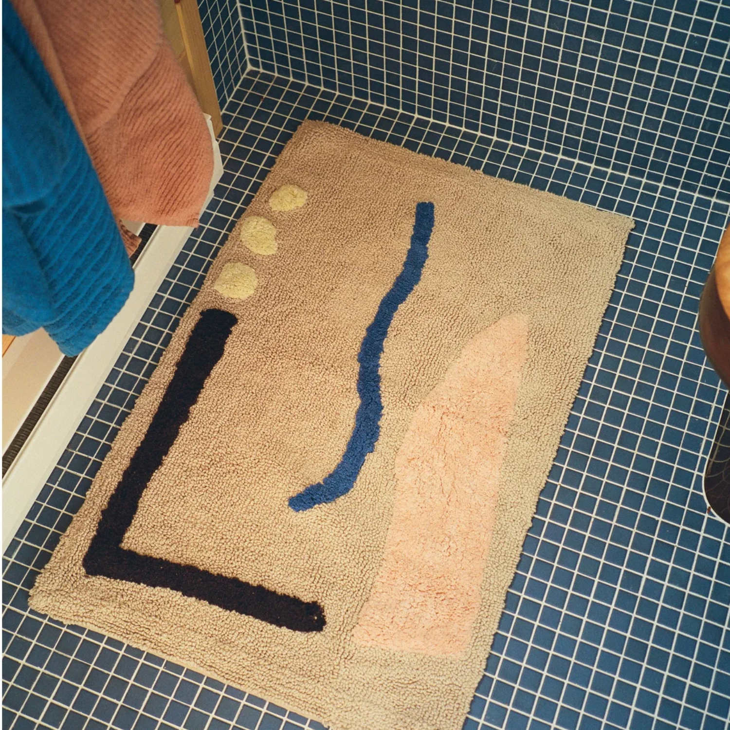 Cold Picnic Things that Start with L Bathmat