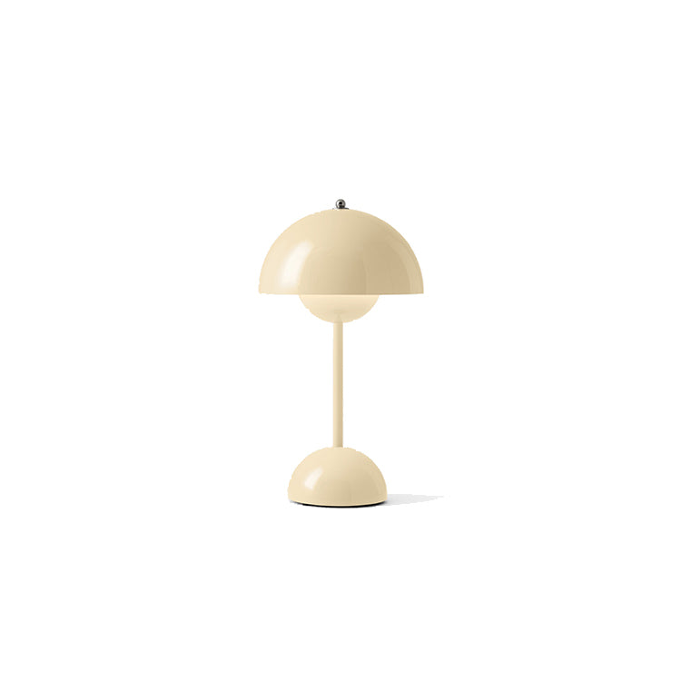 &Tradition Flowerpot VP9 Table Lamp