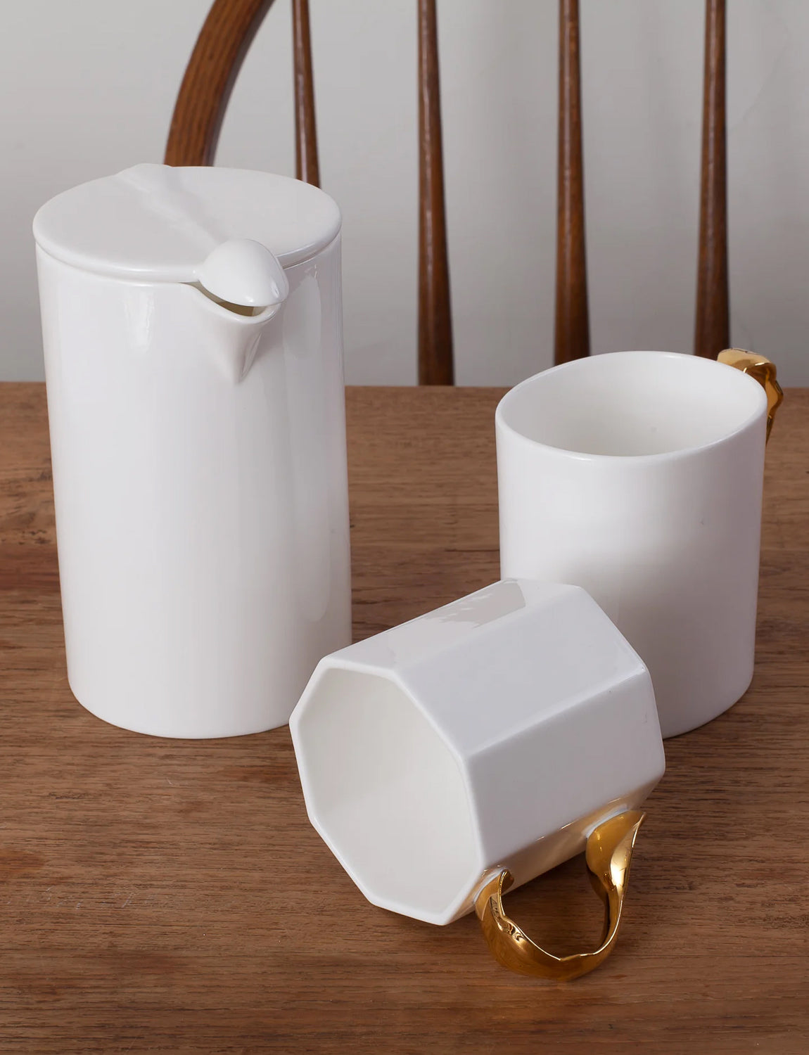 Twig Cutlery Oval Mug with Gold Handle